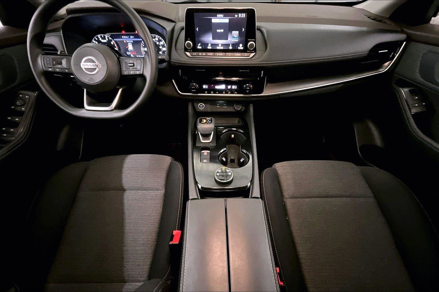 Used 2021 Nissan Rogue SV image 14