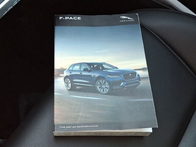 Used 2020 Jaguar F-PACE Premium image 26