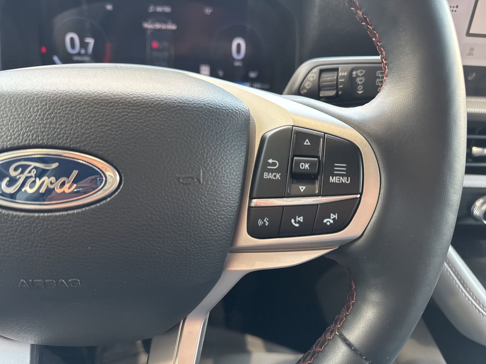 Certified 2025 Ford Explorer Active w/ Active Comfort Package image 31