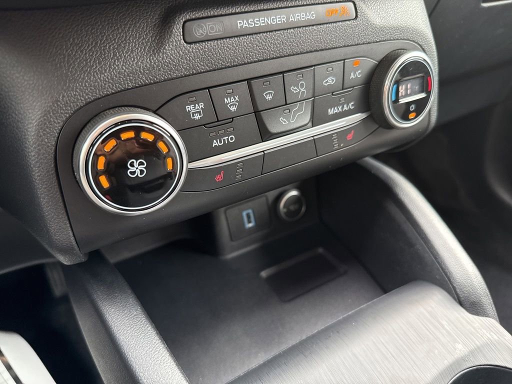 Certified 2020 Ford Escape SE Sport image 18