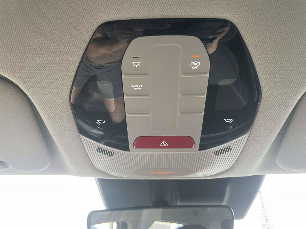 Used 2025 Kia K4 FWD image 28
