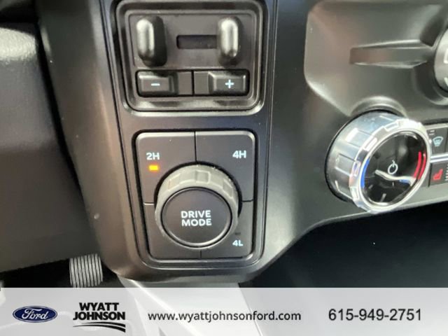 Certified 2025 Ford F450 Lariat w/ Chrome Package image 39