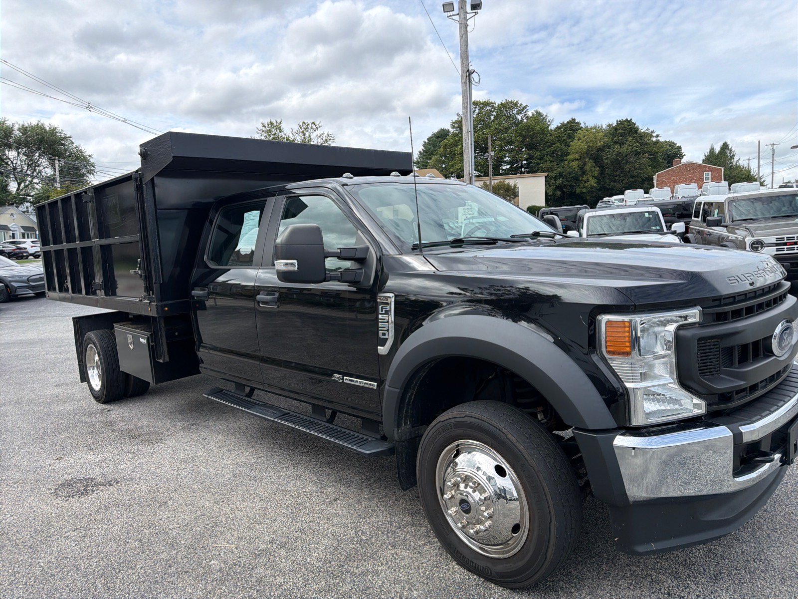 Certified 2022 Ford F550 4x4 Crew Cab Super Duty w/ Power Equipment Group image 4