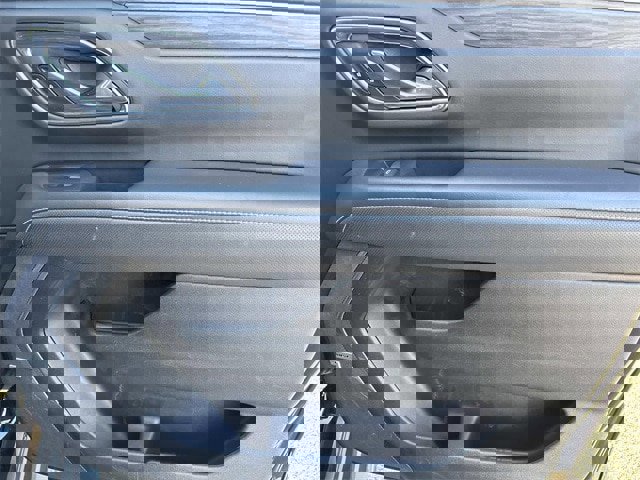 Used 2021 GMC Yukon XL SLT image 21