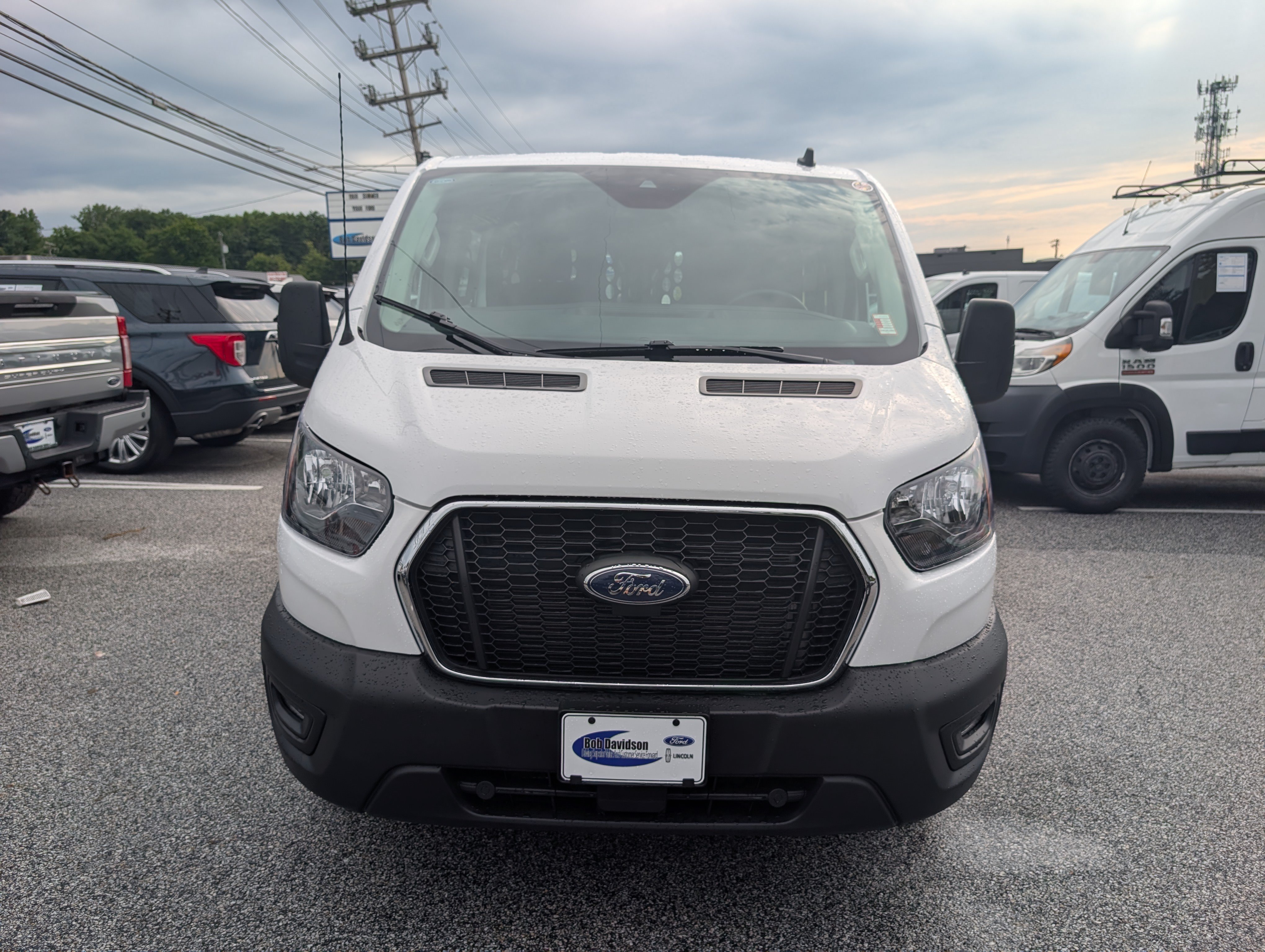 Certified 2025 Ford Transit 250 Low Roof w/ Exterior Upgrade Package RWD image 10