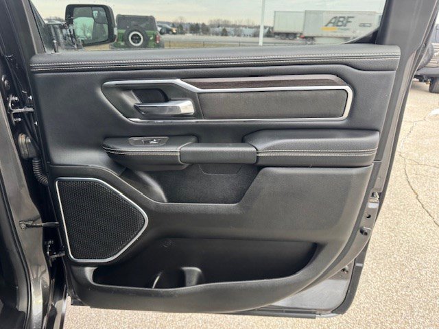 Used 2025 RAM 1500 Laramie w/ Sport Appearance Package image 33