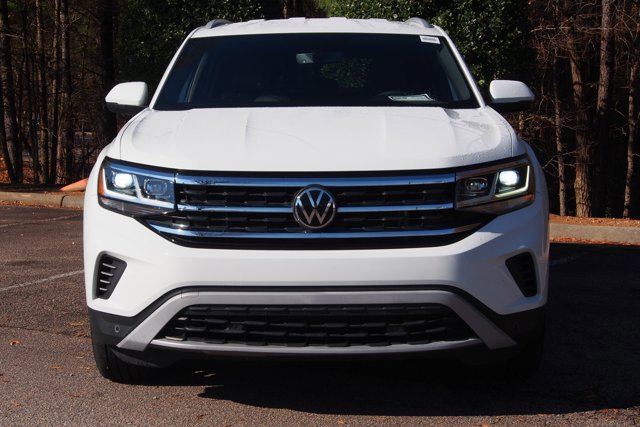 Used 2022 Volkswagen Atlas Cross Sport SE image 2