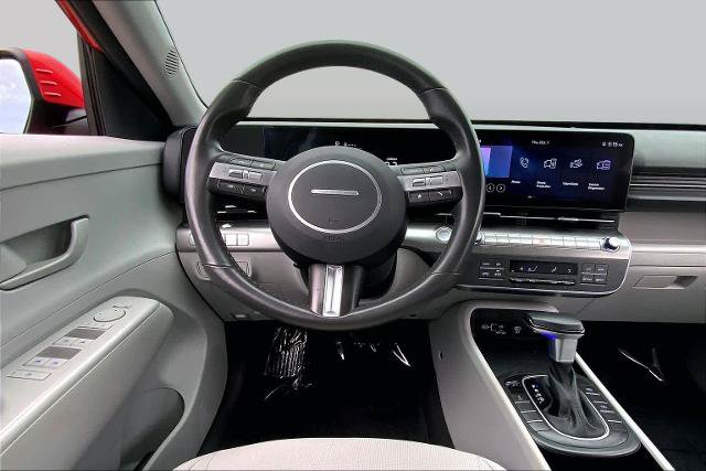 Used 2025 Hyundai Kona SEL AWD/4WD image 6