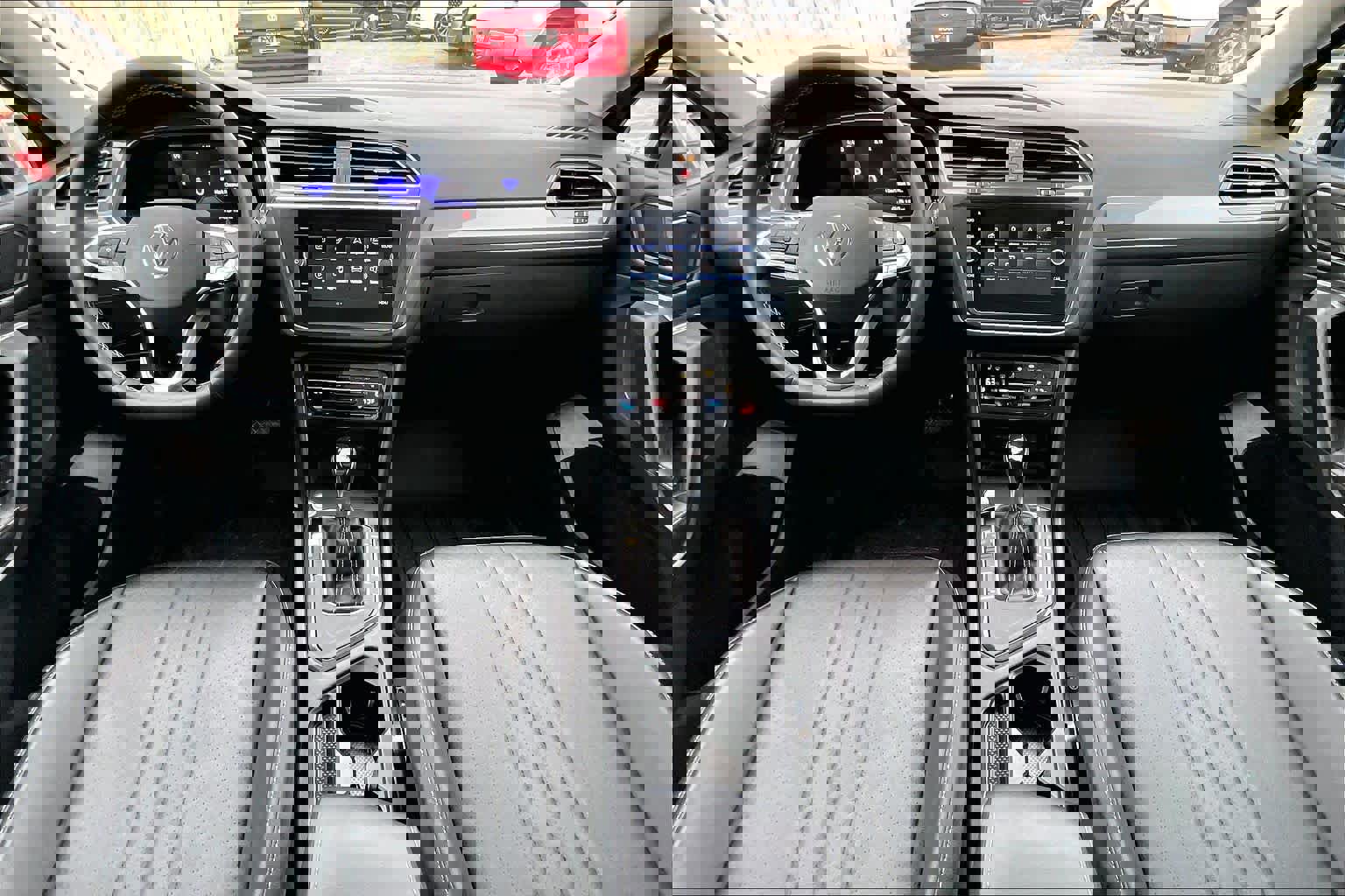 Used 2022 Volkswagen Tiguan SE image 16