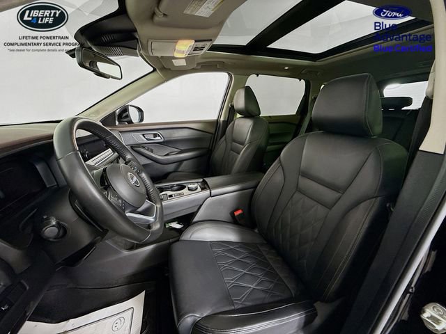 Used 2023 Nissan Rogue Platinum w/ Platinum Premium Package image 23