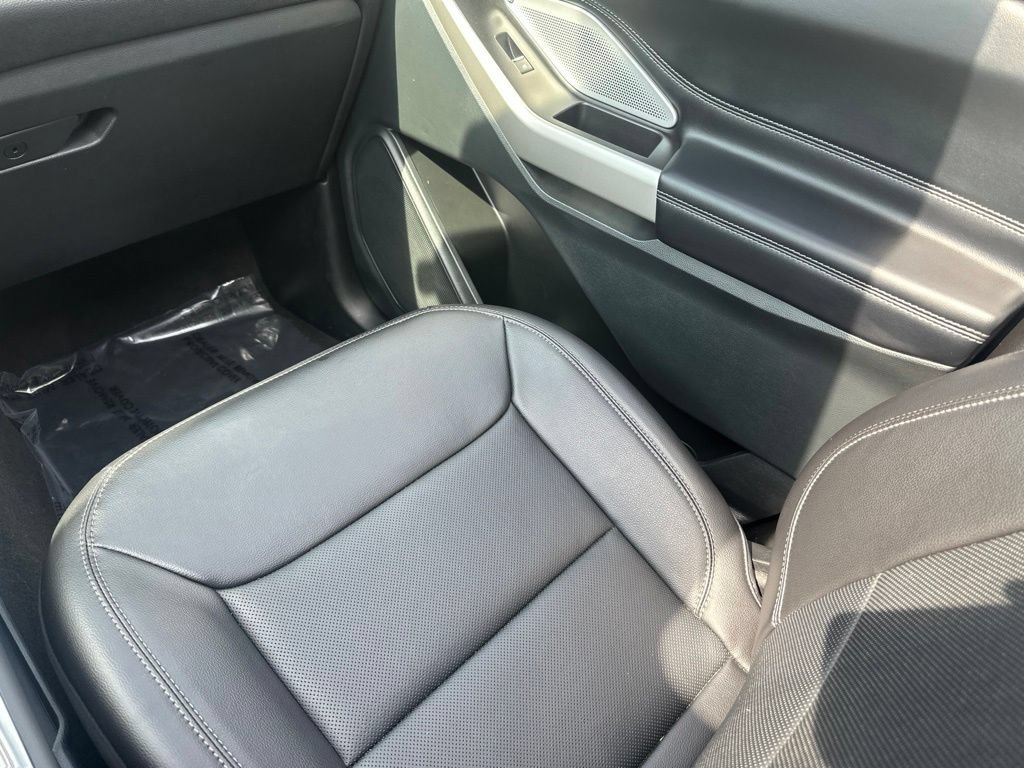 Certified 2023 Ford Explorer Limited w/ Limited Technology Package AWD/4WD image 9