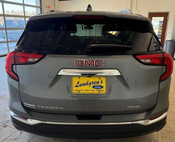 Used 2021 GMC Terrain SLT w/ Infotainment Package II AWD/4WD image 3