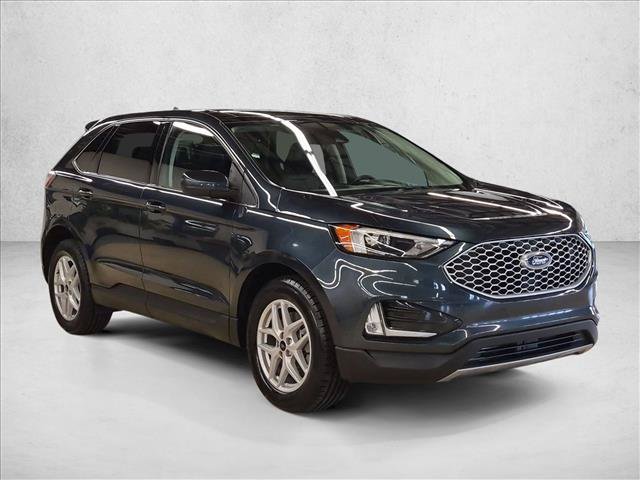 Certified 2024 Ford Edge SEL w/ Convenience Package AWD/4WD image 3
