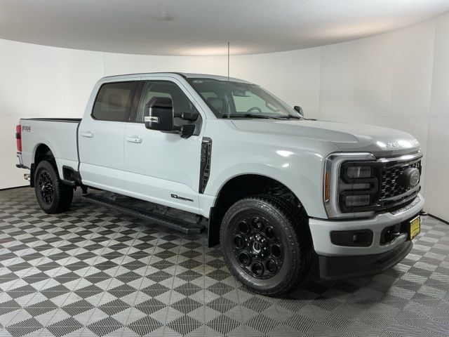Certified 2025 Ford F350 Lariat w/ Black Appearance Package AWD/4WD image 3
