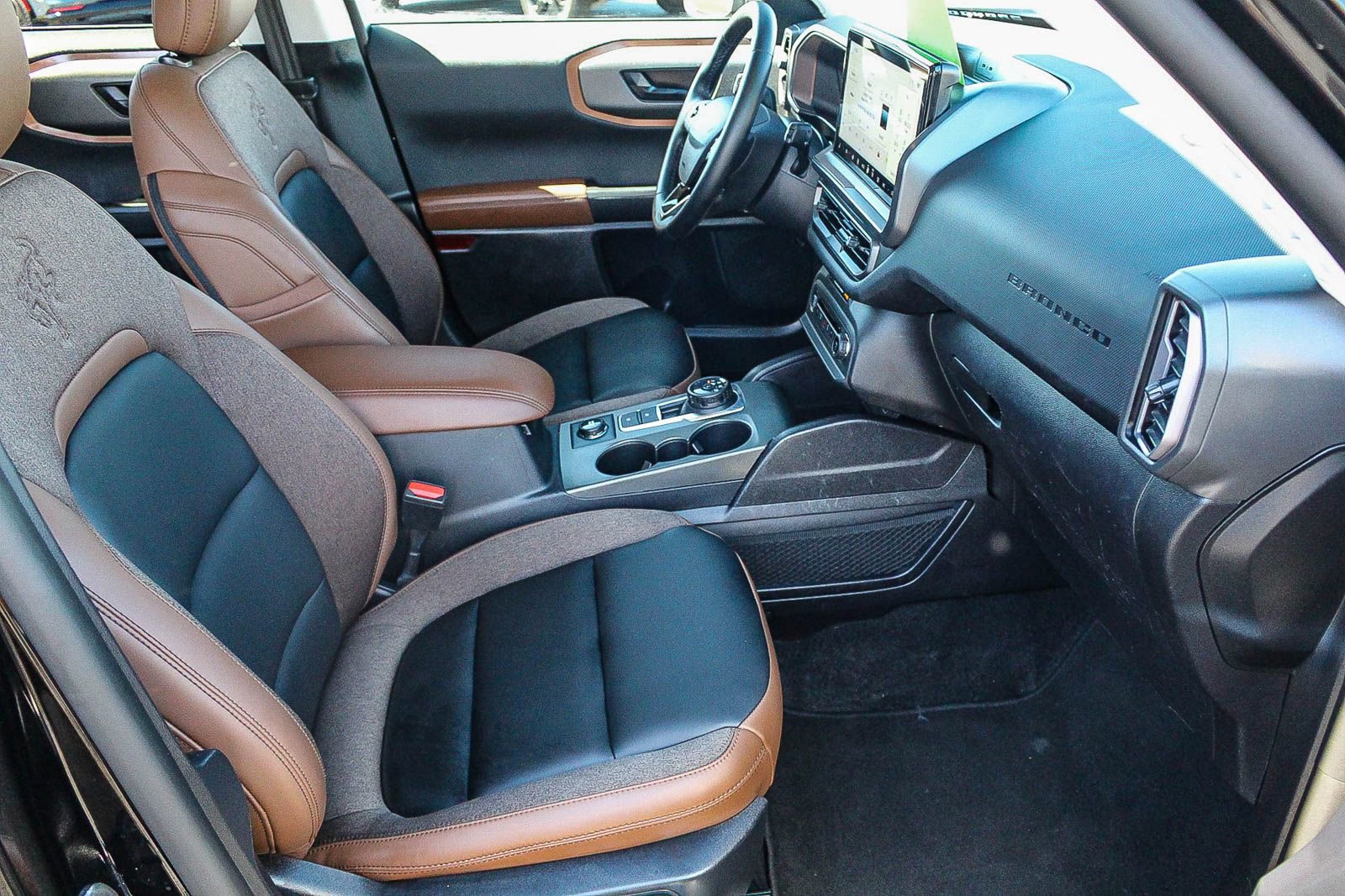 Certified 2025 Ford Bronco Sport Outer Banks w/ Outer Banks Tech Package+ image 18