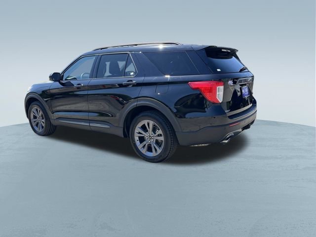 Certified 2023 Ford Explorer XLT w/ Equipment Group 202A AWD/4WD image 8