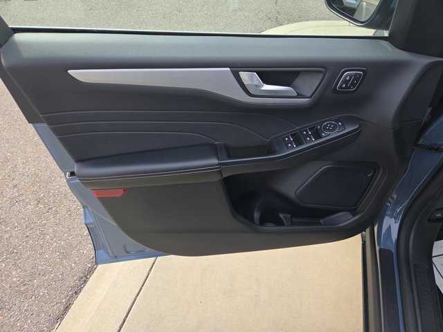 Certified 2024 Ford Escape Platinum image 11