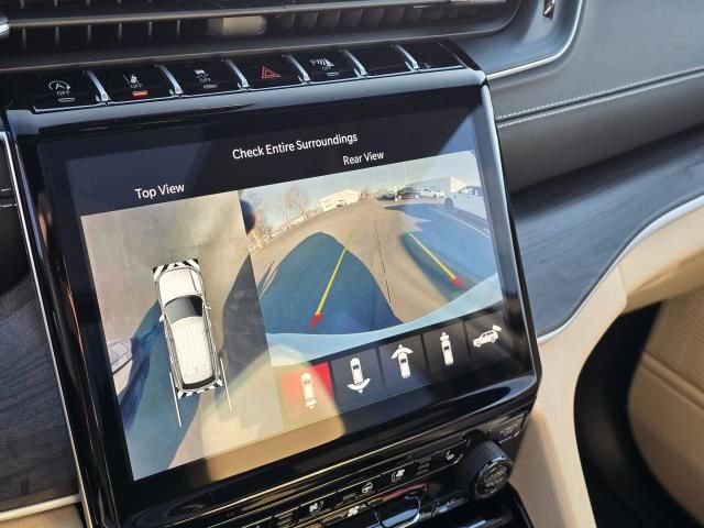 Used 2023 Jeep Grand Cherokee L Limited w/ Luxury Tech Group II image 34