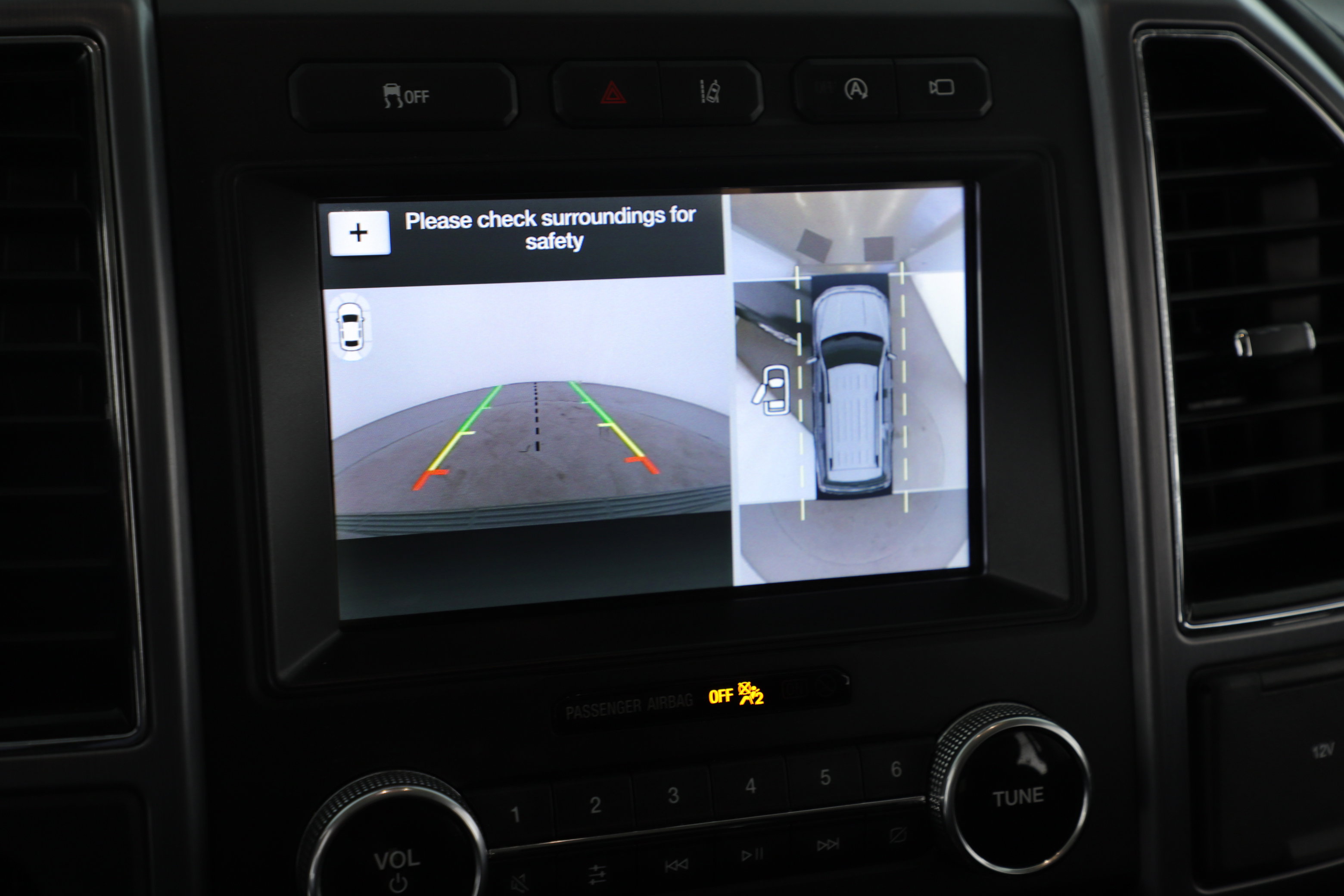 Certified 2019 Ford Expedition Platinum image 15