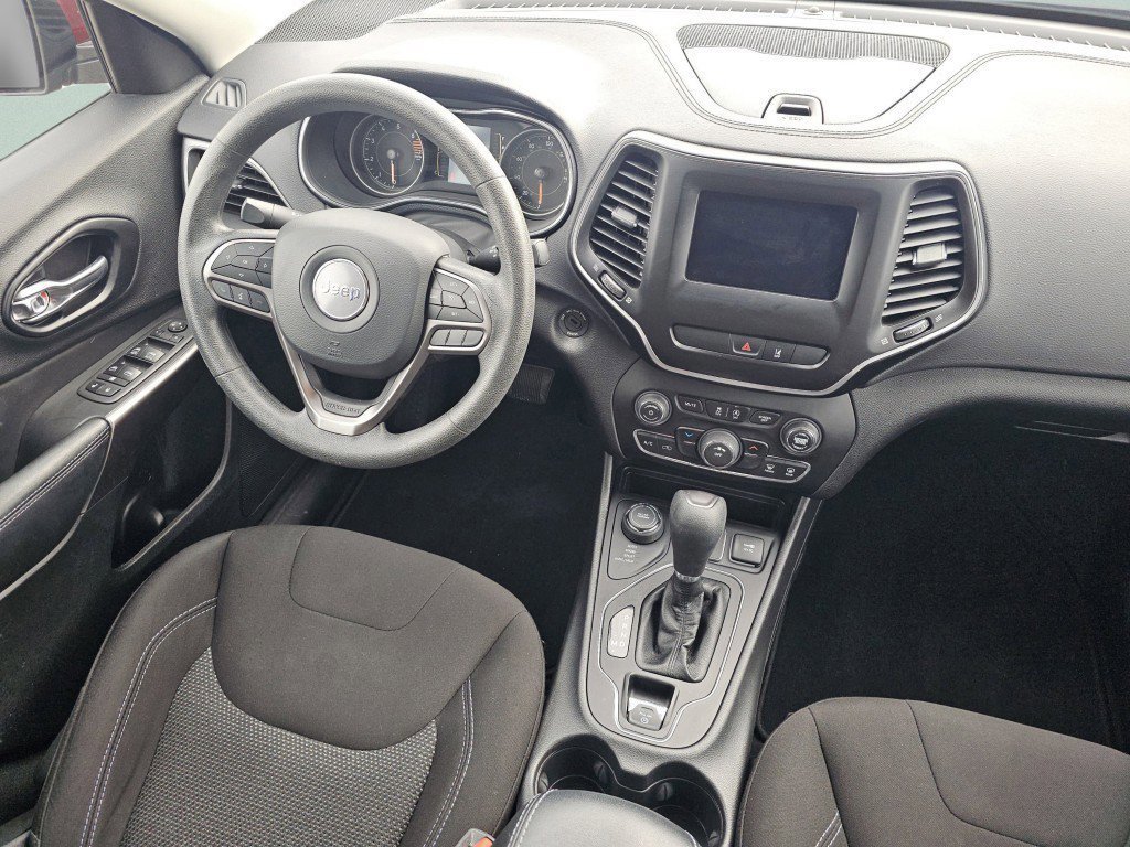 Used 2021 Jeep Cherokee Latitude image 25