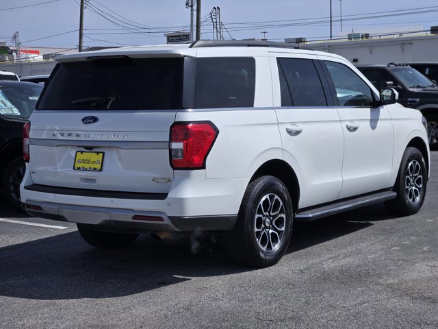 Certified 2022 Ford Expedition XLT image 3