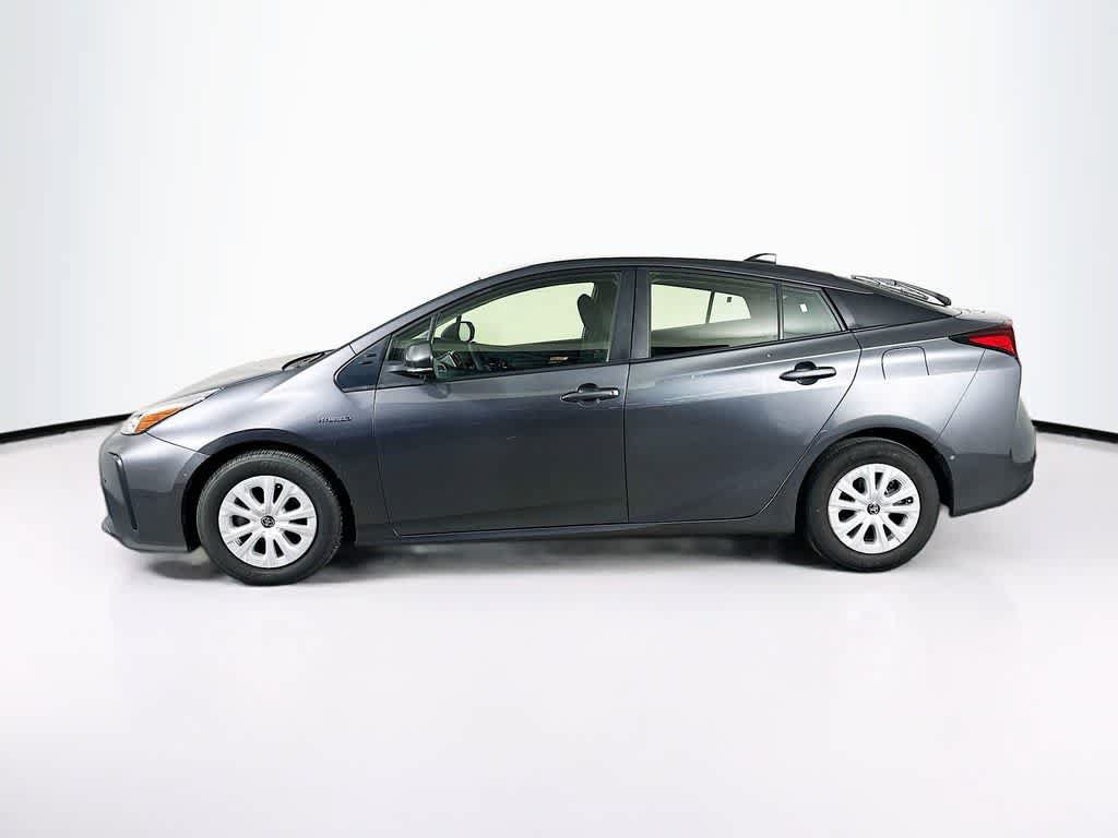 Used 2022 Toyota Prius LE FWD image 3