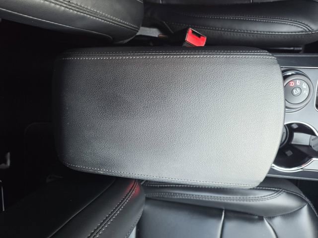 Certified 2019 Ford Explorer XLT w/ Equipment Group 202A AWD/4WD image 26