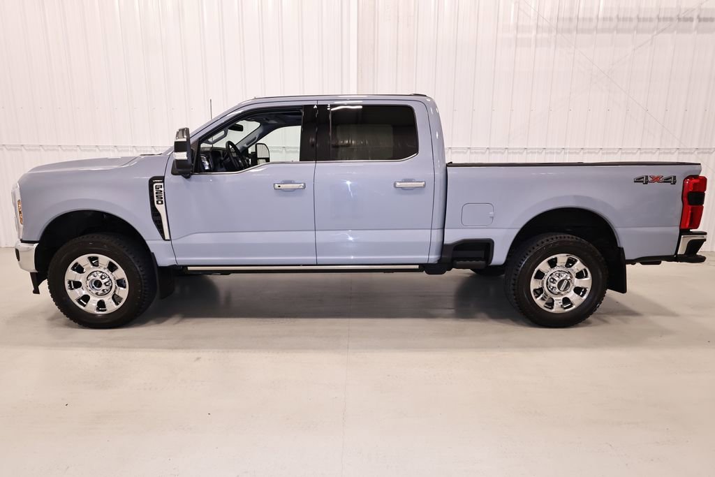 Certified 2025 Ford F250 Lariat w/ Lariat Ultimate Package AWD/4WD image 16