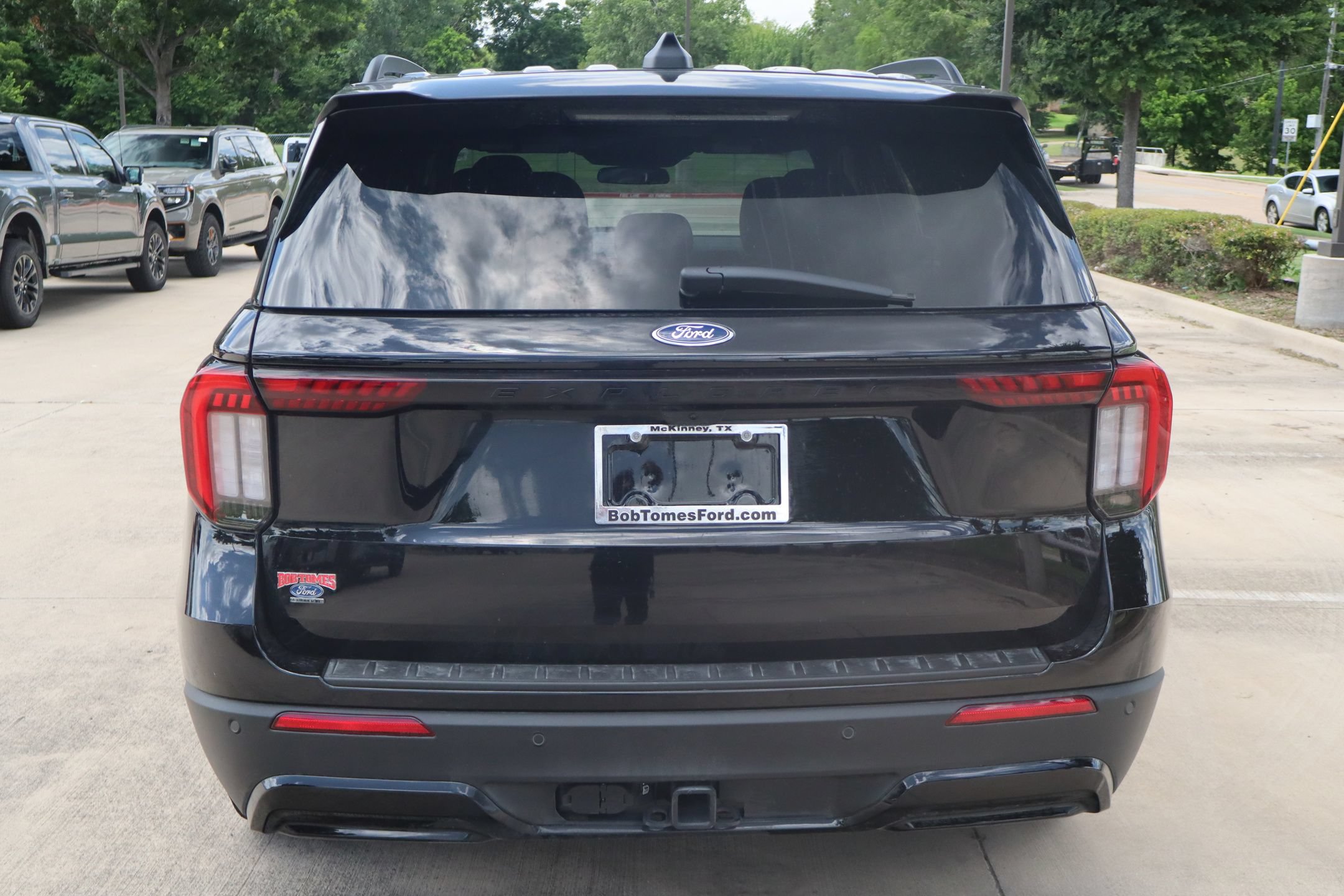 Certified 2026 Ford Explorer ST-Line RWD image 4