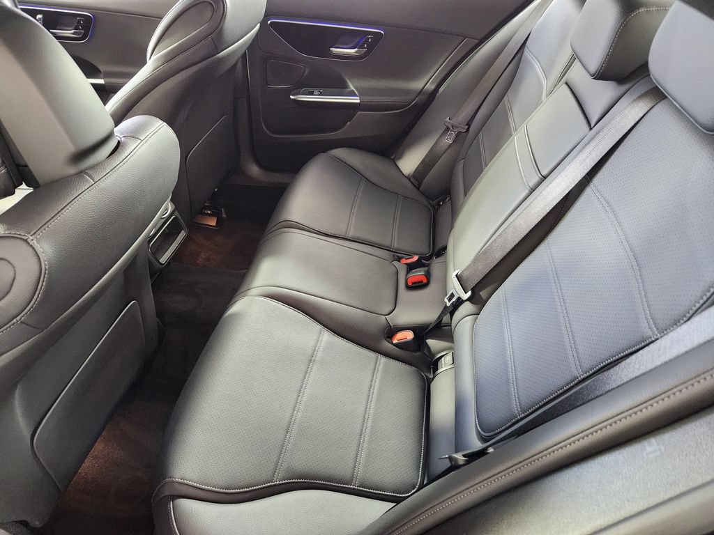 Used 2025 Mercedes-Benz C 300 4MATIC Sedan image 14