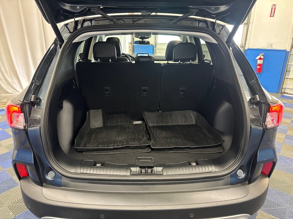 Certified 2022 Ford Escape SEL w/ Technology Package AWD/4WD image 26