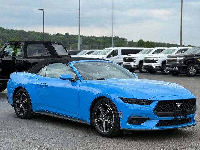 Certified 2025 Ford Mustang Premium RWD image 32