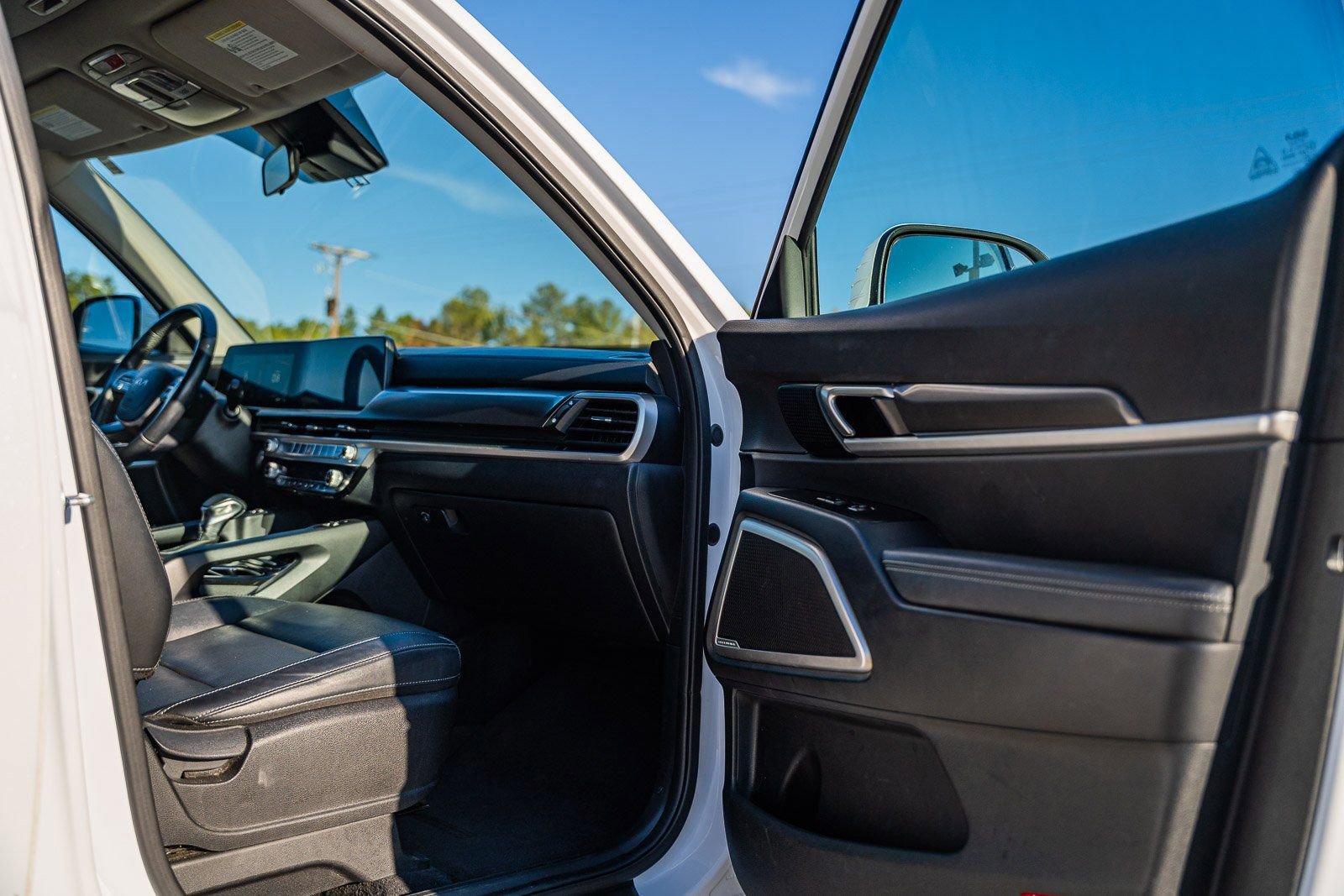 Used 2023 Kia Telluride S w/ S Sunroof Package image 12