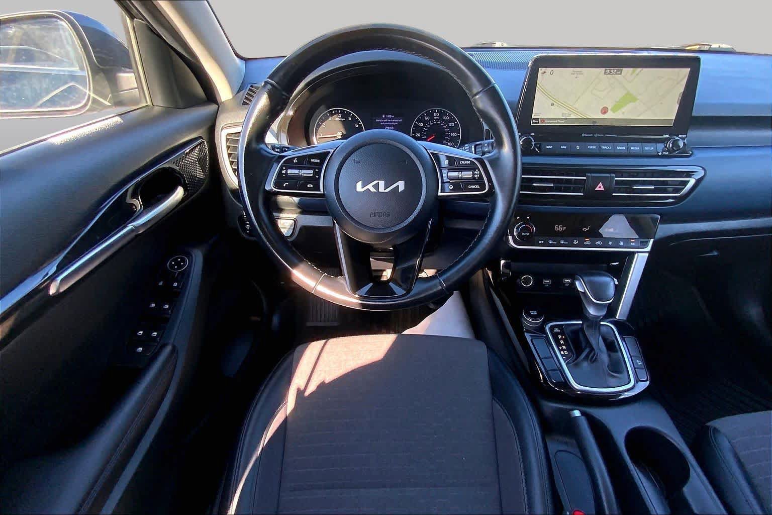 Used 2022 Kia Seltos S FWD image 6