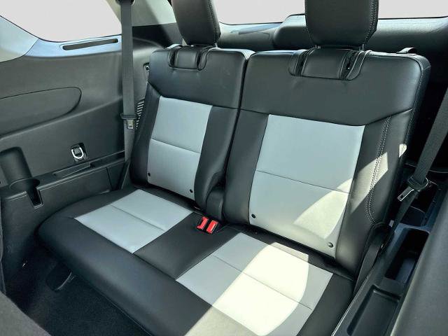Certified 2023 Ford Explorer XLT w/ Equipment Group 202A AWD/4WD image 17