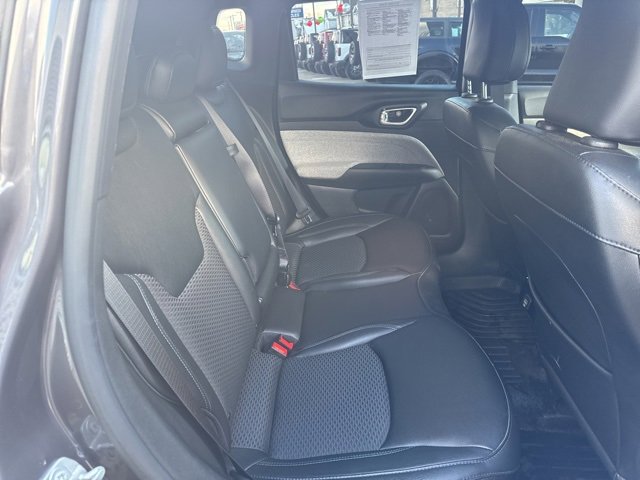 Used 2024 Jeep Compass Latitude image 28