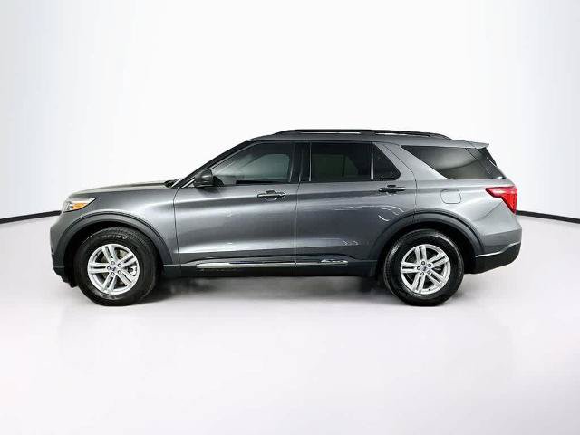 Certified 2024 Ford Explorer XLT RWD image 3