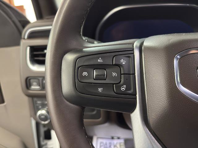 Used 2023 GMC Yukon SLT w/ SLT Luxury Package AWD/4WD image 13
