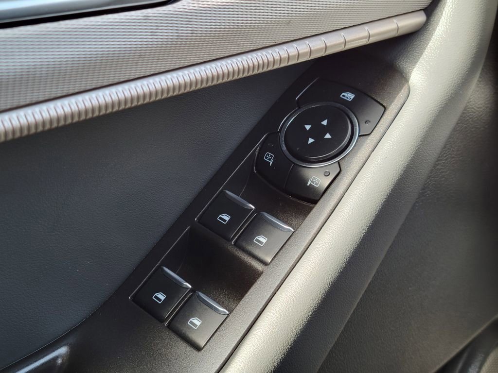 Certified 2025 Ford Explorer Active image 28