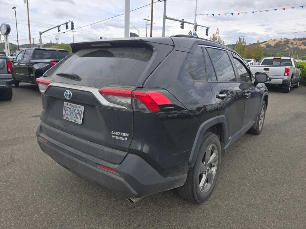 Used 2020 Toyota RAV4 Limited AWD/4WD image 17