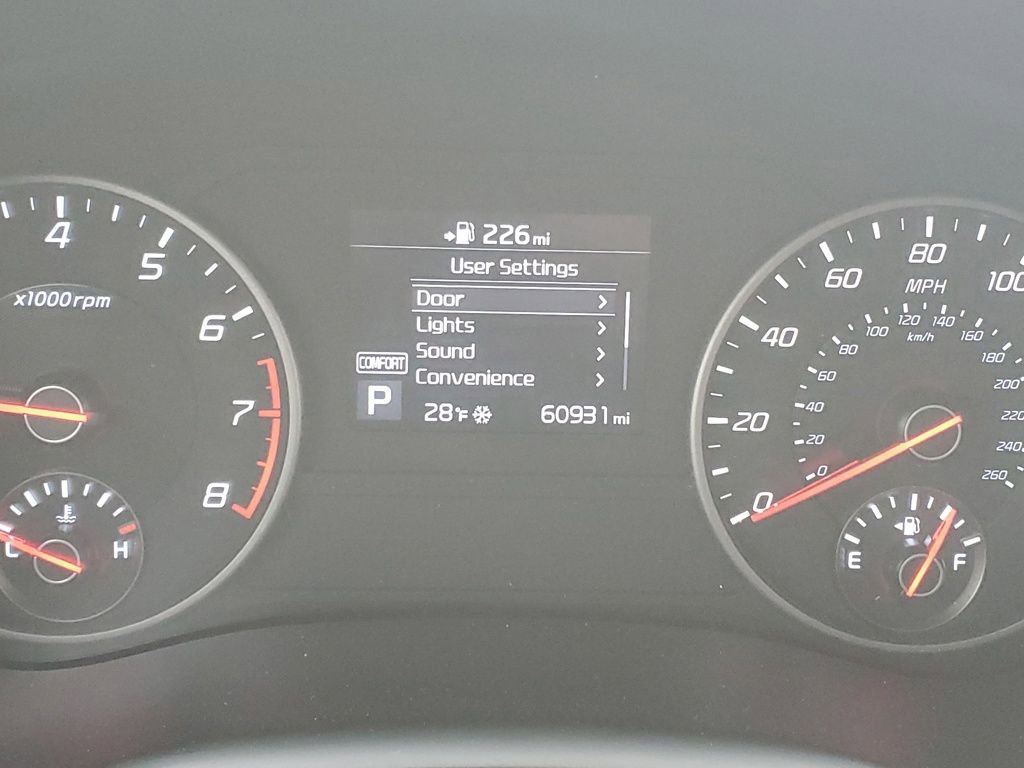 Used 2018 Kia Stinger Base image 19