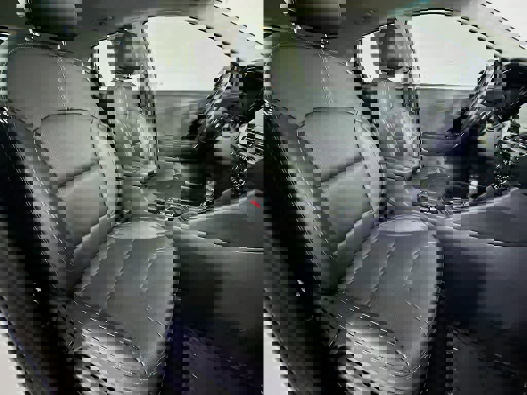 Used 2022 Kia Niro EX Premium image 16