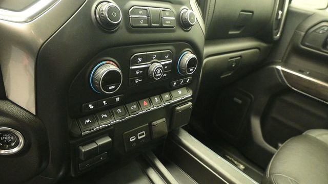 Used 2021 Chevrolet Silverado 1500 LTZ w/ Technology Package AWD/4WD image 18