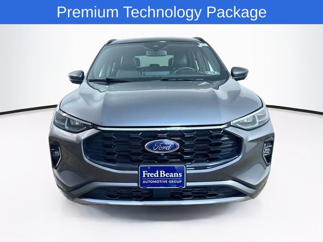 Certified 2023 Ford Escape ST-Line Elite w/ Premium Technology Package AWD/4WD image 2