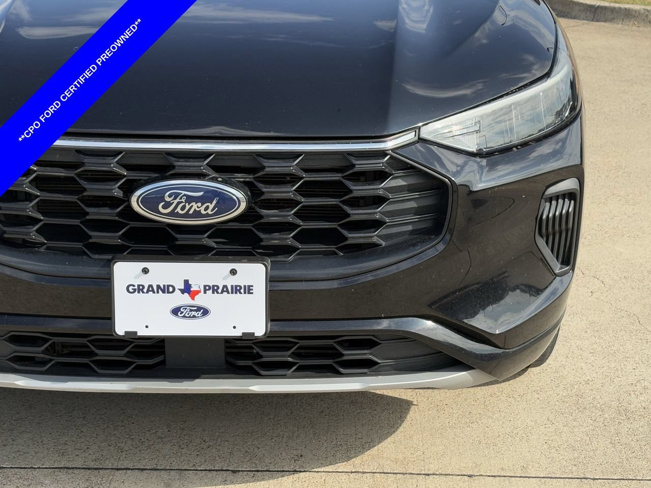Certified 2023 Ford Escape ST-Line AWD/4WD image 11