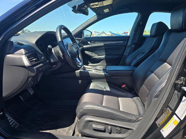 Used 2018 Honda Accord Sport image 13