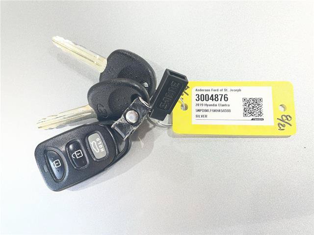 Used 2019 Hyundai Elantra SEL FWD image 40