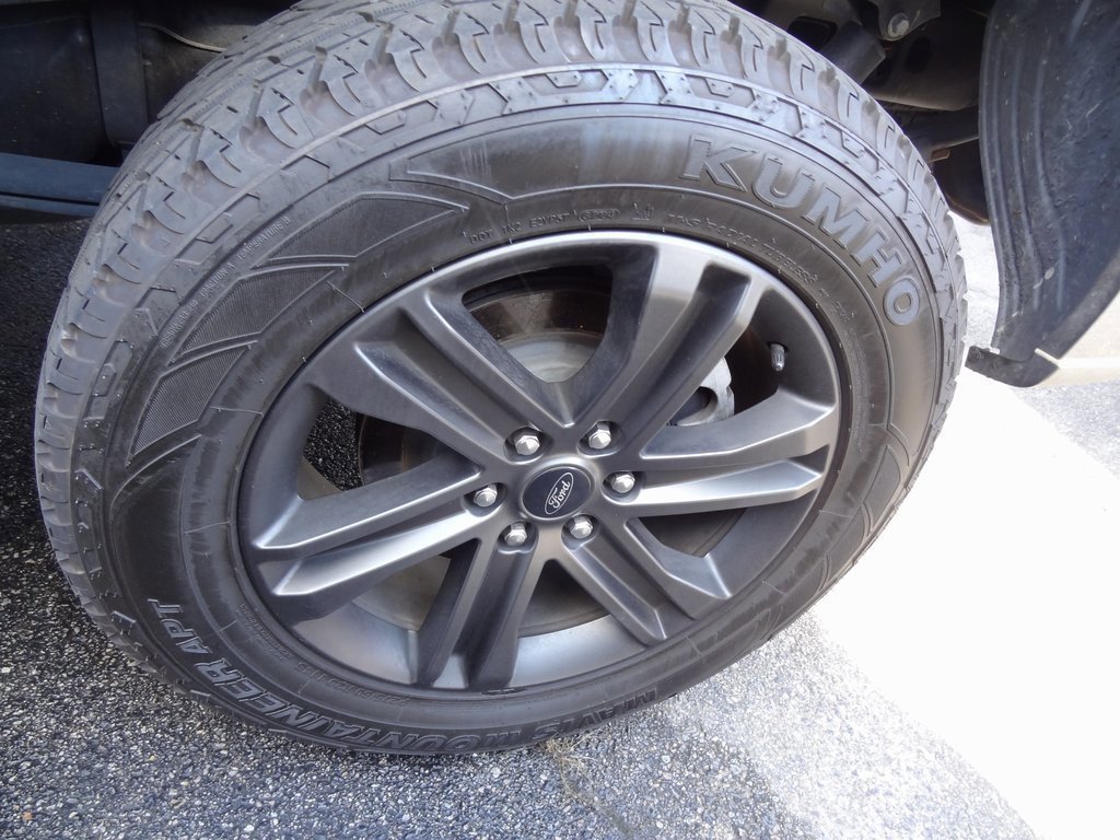 Certified 2022 Ford F150 XLT w/ Equipment Group 302A High image 19