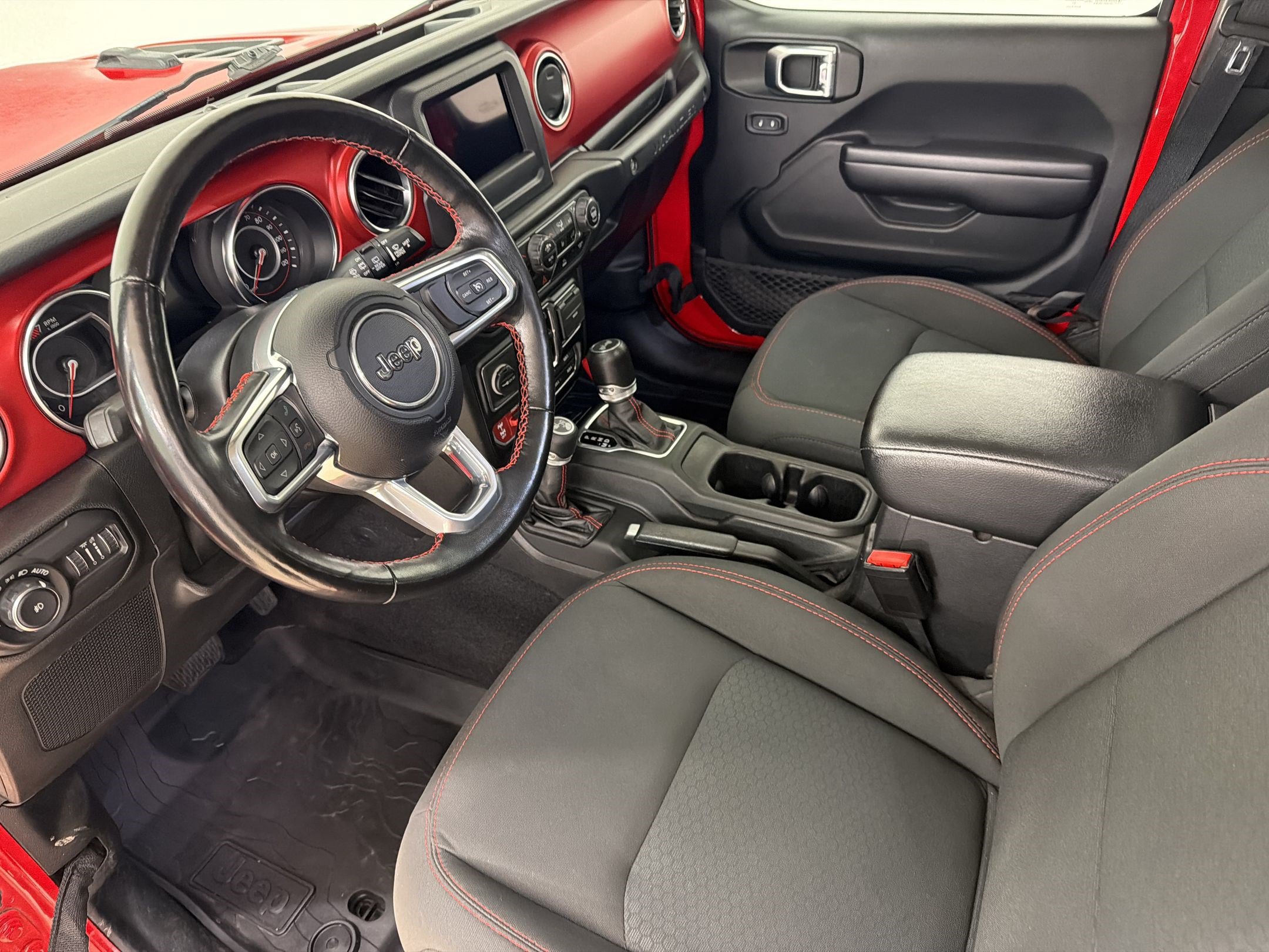 Used 2021 Jeep Wrangler Unlimited Rubicon w/ Steel Bumper Group AWD/4WD image 5