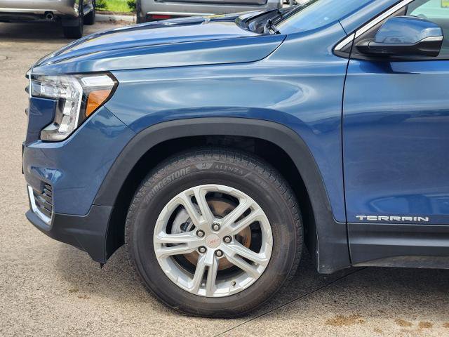Used 2024 GMC Terrain SLE w/ Fleet Convenience Package FWD image 7